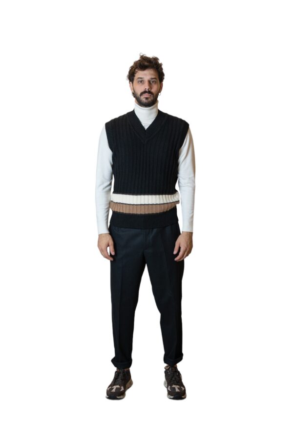 TAGLIATORE GILET V LANA VERGINE NERO